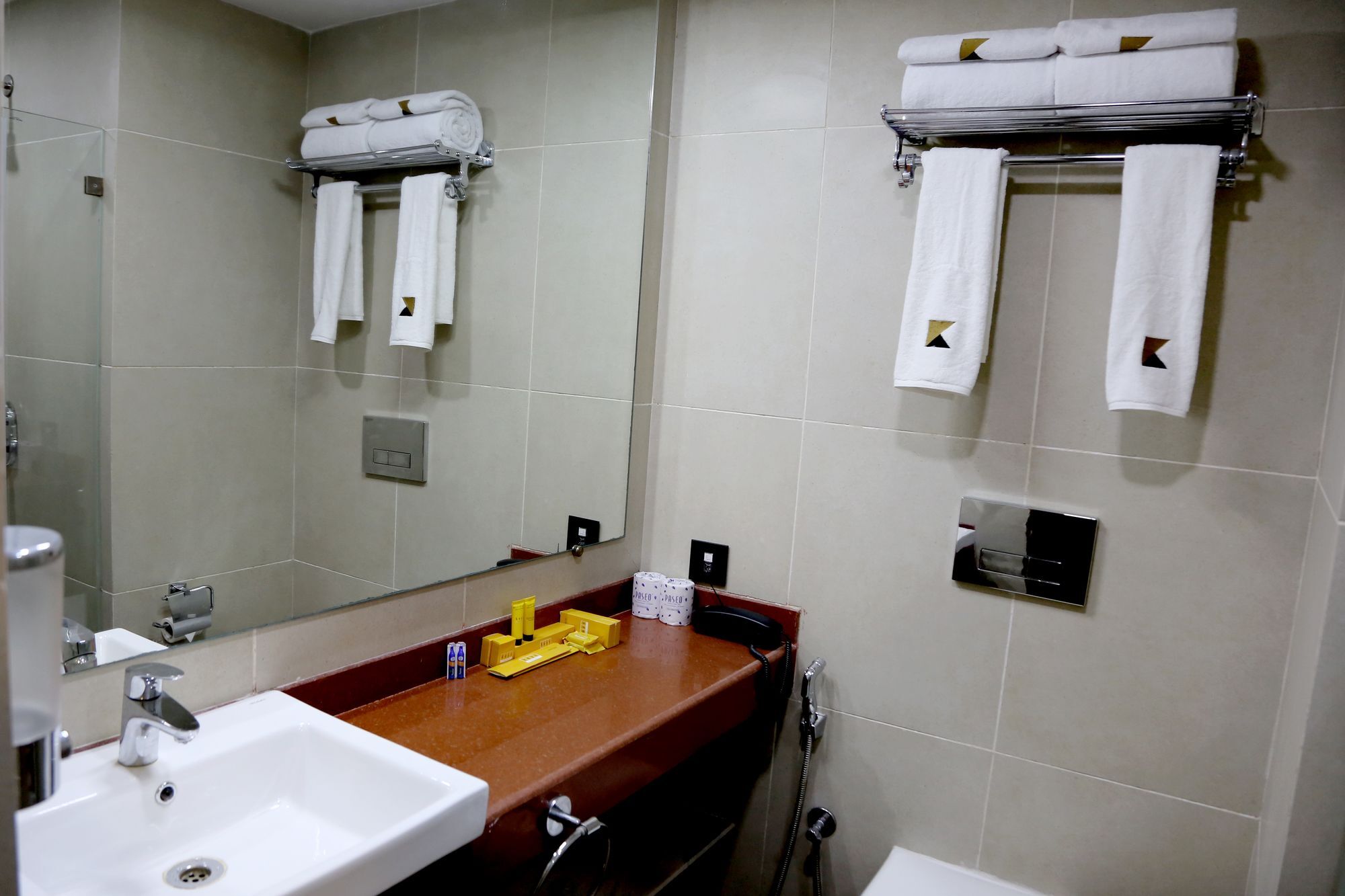 Hotel Mumbai House Andheri East, מומביי מראה חיצוני תמונה